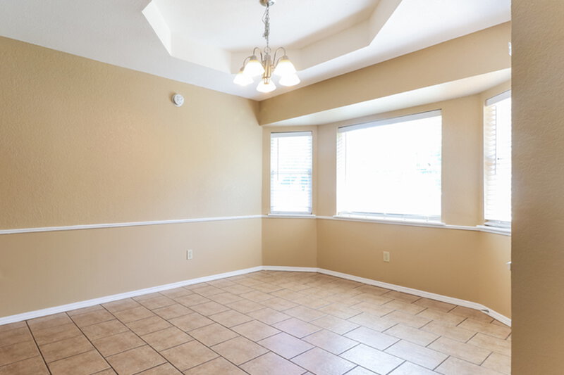 1,533/Mo, 16915 Sunny Hollow Rd Edmond, OK 73012 Dining Room View 2