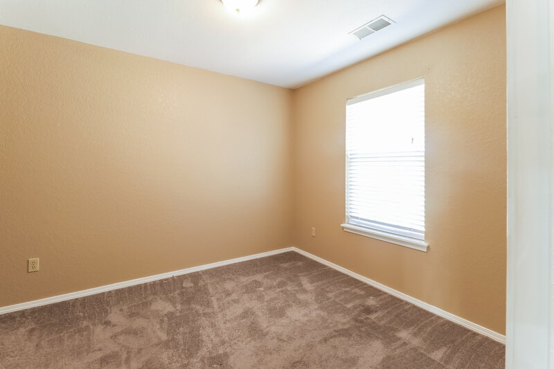 1,533/Mo, 16915 Sunny Hollow Rd Edmond, OK 73012 Bedroom View 2