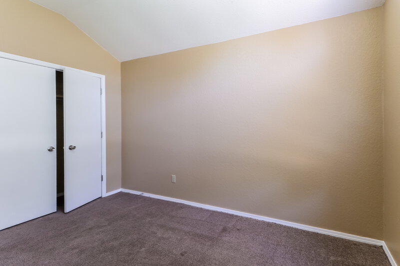 1,533/Mo, 16915 Sunny Hollow Rd Edmond, OK 73012 Bedroom View 3