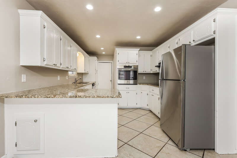 2,135/Mo, 1112 Briar Bend Trail Edmond, OK 73012 Kitchen View