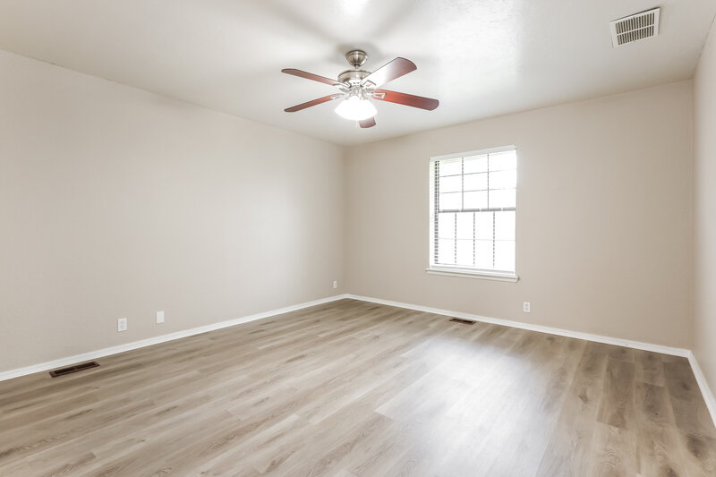 2,135/Mo, 1112 Briar Bend Trail Edmond, OK 73012 Main Bedroom View