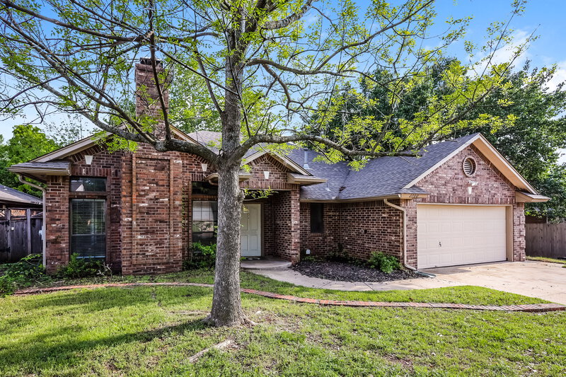 1,780/Mo, 2700 Shady Tree Ln Edmond, OK 73013 Front View