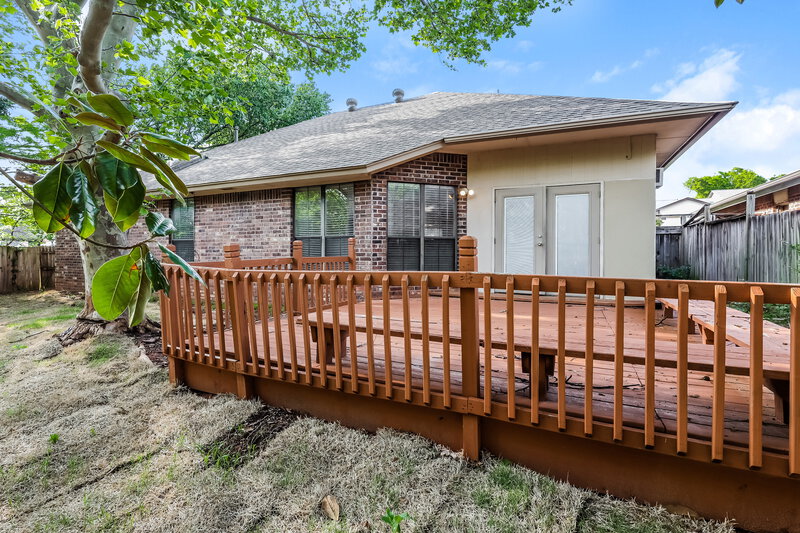 1,780/Mo, 2700 Shady Tree Ln Edmond, OK 73013 Rear View