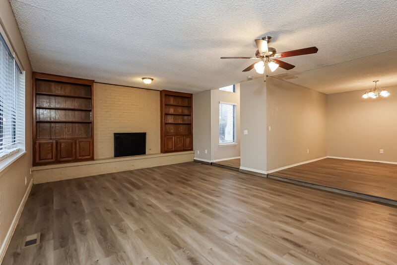 1,960/Mo, 801 NW 139th St Edmond, OK 73013 Living Room View 2