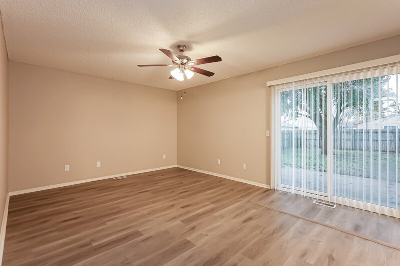 1,960/Mo, 801 NW 139th St Edmond, OK 73013 Main Bedroom View