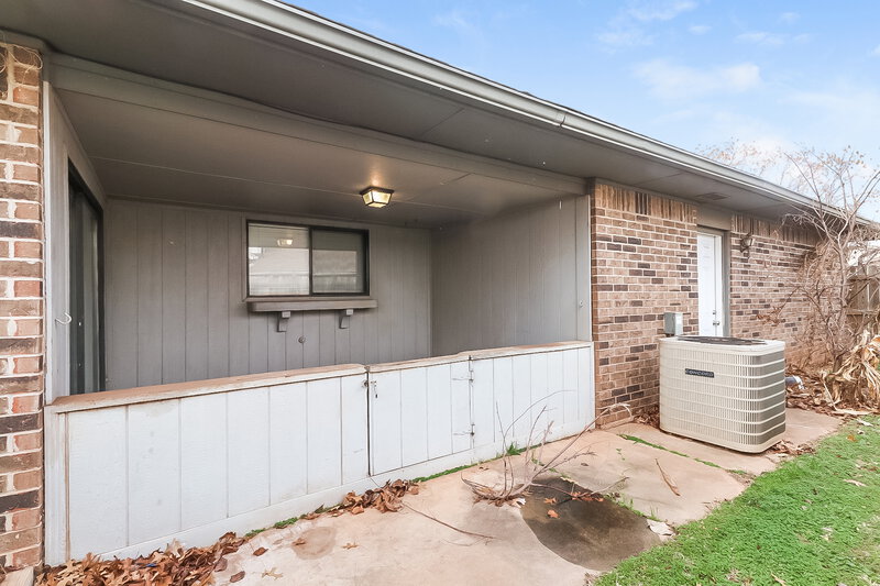 1,960/Mo, 801 NW 139th St Edmond, OK 73013 Rear View 4
