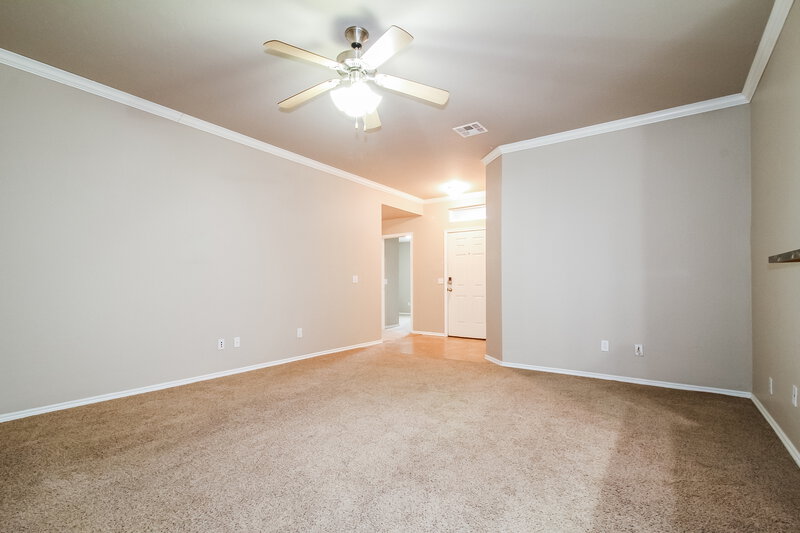 1,675/Mo, 700 NE 19th Street Newcastle, OK 73065 Living Room View