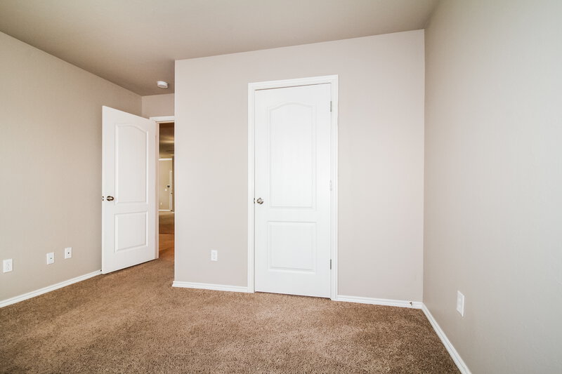 1,675/Mo, 700 NE 19th Street Newcastle, OK 73065 Bedroom View