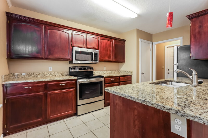 1,480/Mo, 1720 Windchime Dr Norman, OK 73071 Kitchen View