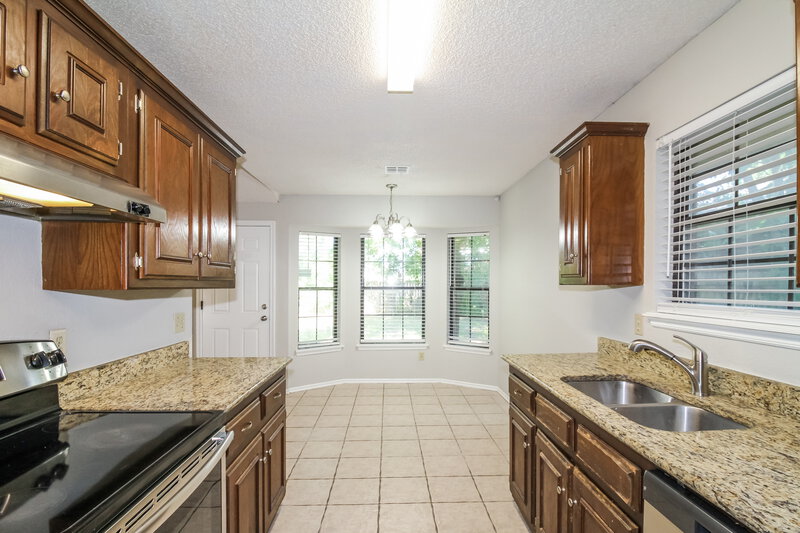 2,130/Mo, 1601 Peach Tree Ln Norman, OK 73071 Kitchen View