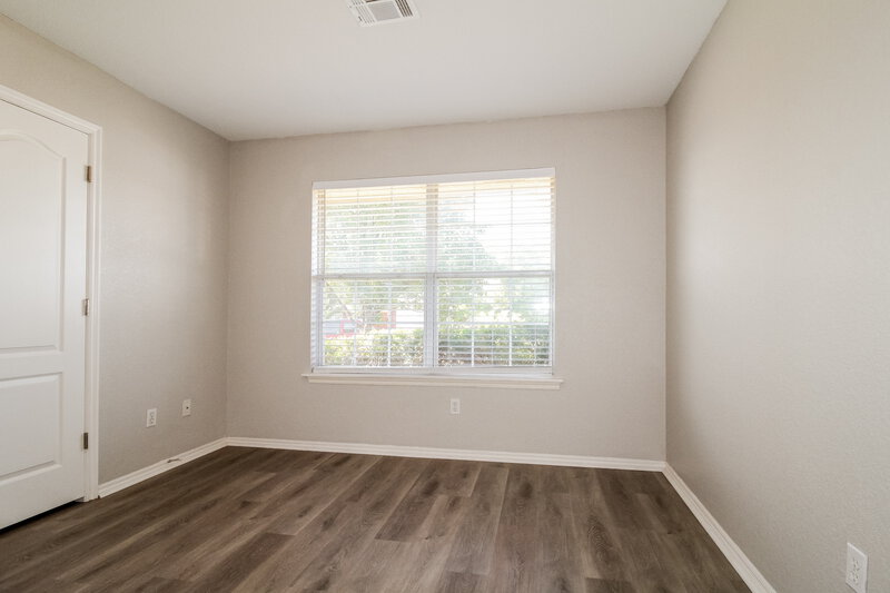 1,575/Mo, 716 Cavecreek St Norman, OK 73071 Bedroom View