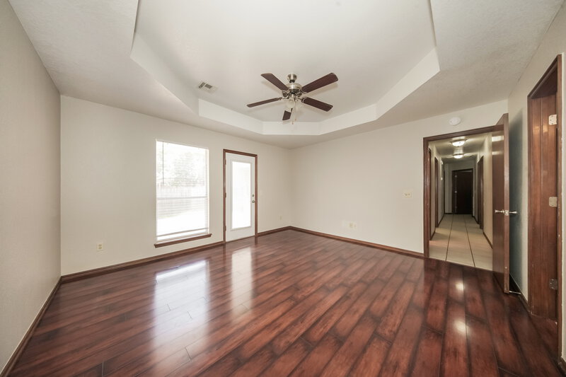1,805/Mo, 329 Ridge Bluff Dr Norman, OK 73071 Main Bedroom View
