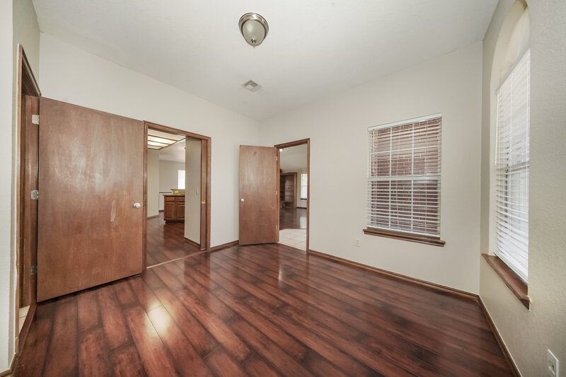 1,805/Mo, 329 Ridge Bluff Dr Norman, OK 73071 Bedroom View 3