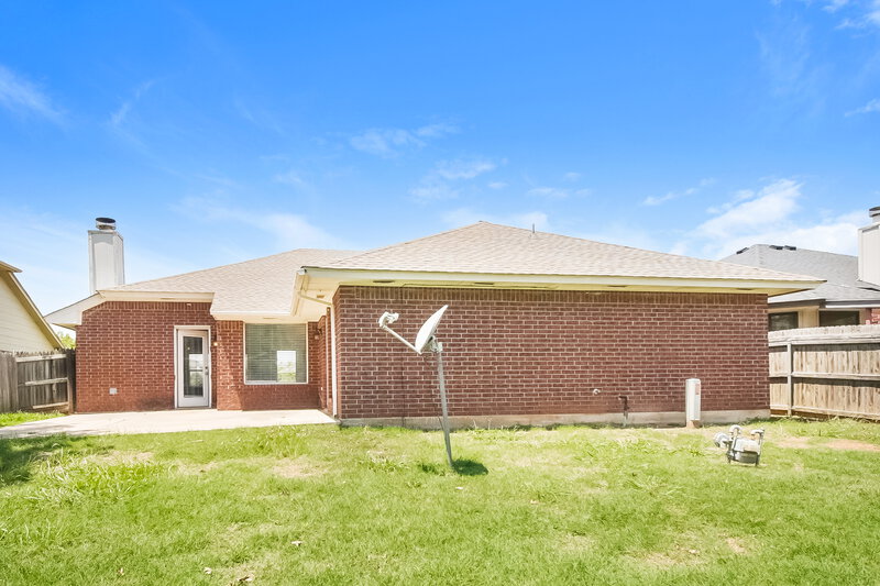 1,805/Mo, 329 Ridge Bluff Dr Norman, OK 73071 Rear View