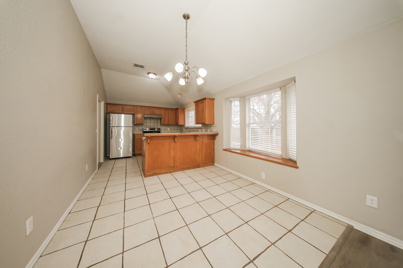 1,420/Mo, 1604 Hazelwood Dr Norman, OK 73071 Dining Room View