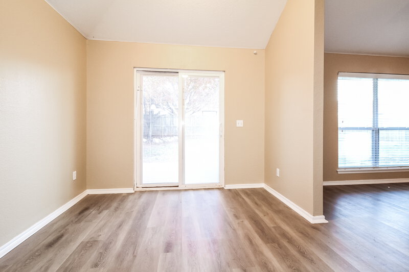 1,460/Mo, 813 Shadowhill St Norman, OK 73071 Living Room View