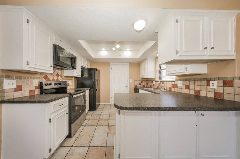 1,460/Mo, 2135 Jazzman Dr Norman, OK 73071 Kitchen View