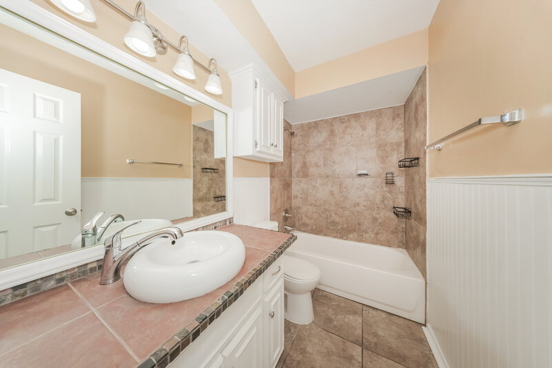 1,460/Mo, 2135 Jazzman Dr Norman, OK 73071 Bathroom View