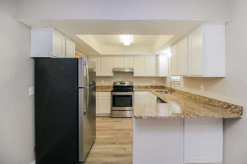 1,306/Mo, 2835 Juvene Circle Spencer, OK 73084 Kitchen View 2
