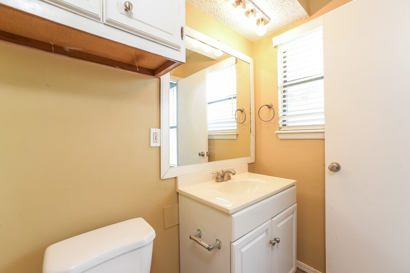 1,306/Mo, 2835 Juvene Circle Spencer, OK 73084 Bathroom View 2