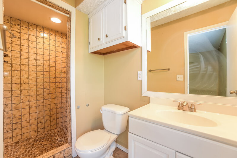 1,306/Mo, 2835 Juvene Circle Spencer, OK 73084 Bathroom View 3
