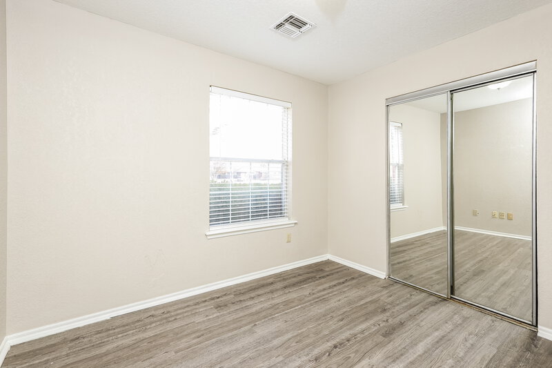 1,665/Mo, 205 Bradgate Dr Yukon, OK 73099 Bedroom View