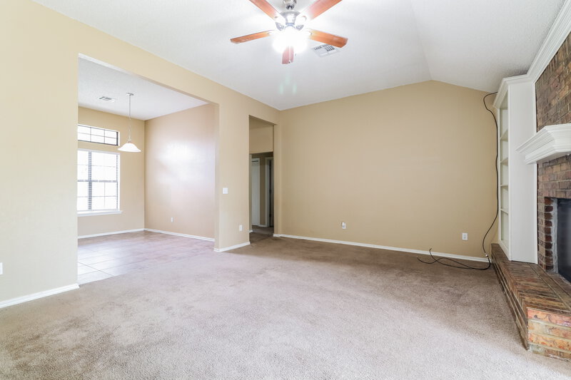 2,240/Mo, 324 Marrgate Dr Yukon, OK 73099 Dining Room View
