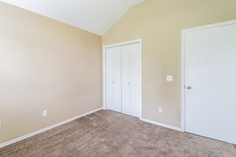 2,240/Mo, 324 Marrgate Dr Yukon, OK 73099 Bedroom View 3