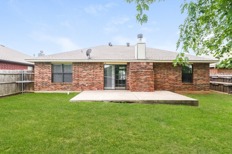 2,240/Mo, 324 Marrgate Dr Yukon, OK 73099 Rear View