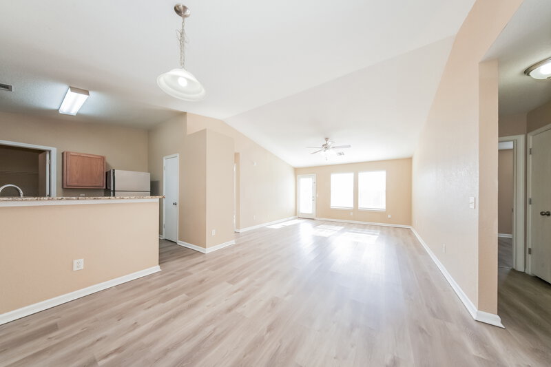 1,445/Mo, 10428 Bradford Way Yukon, OK 73099 Dining Room View