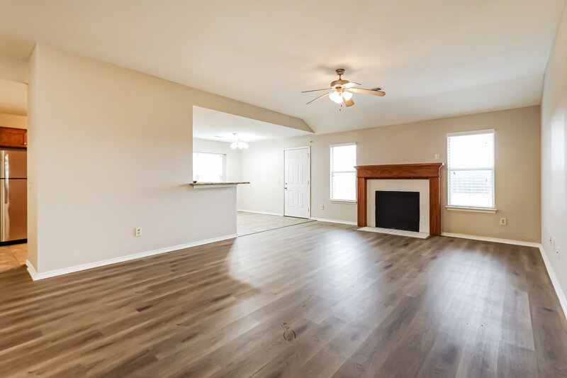 2,920/Mo, 420 Marrgate Dr Yukon, OK 73099 Living Room View