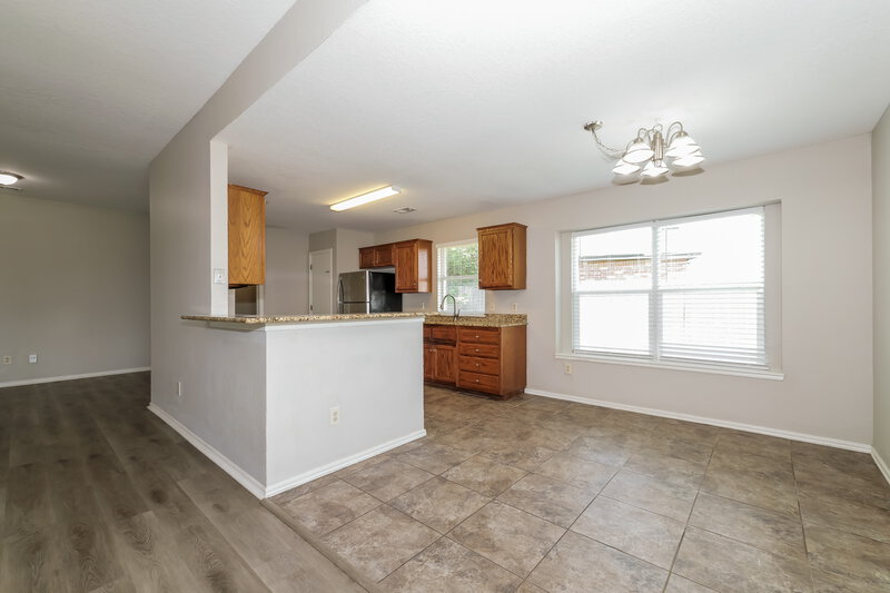 1,755/Mo, 420 Marrgate Dr Yukon, OK 73099 Dining Room View