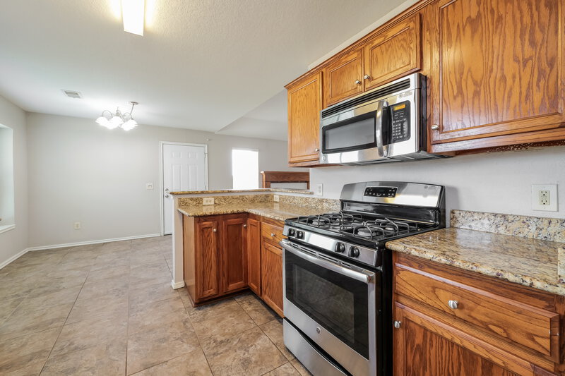 1,755/Mo, 420 Marrgate Dr Yukon, OK 73099 Kitchen View