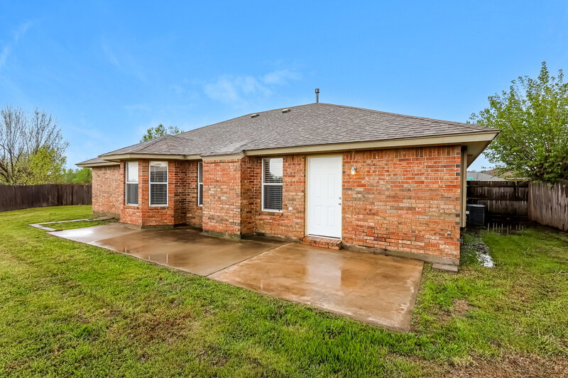 2,920/Mo, 420 Marrgate Dr Yukon, OK 73099 Rear View 2