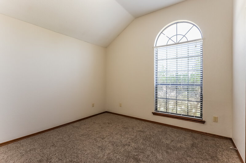 1,605/Mo, 12004 NW 6th St Yukon, OK 73099 Bedroom View 2