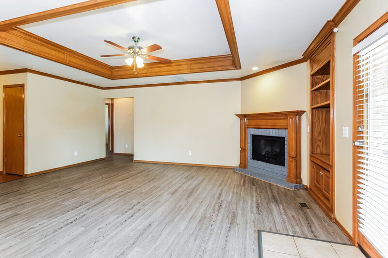 1,495/Mo, 1120 Shelly Rd Yukon, OK 73099 Living Room View