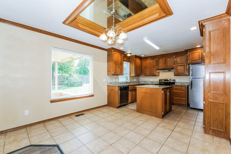 1,495/Mo, 1120 Shelly Rd Yukon, OK 73099 Dining Room View