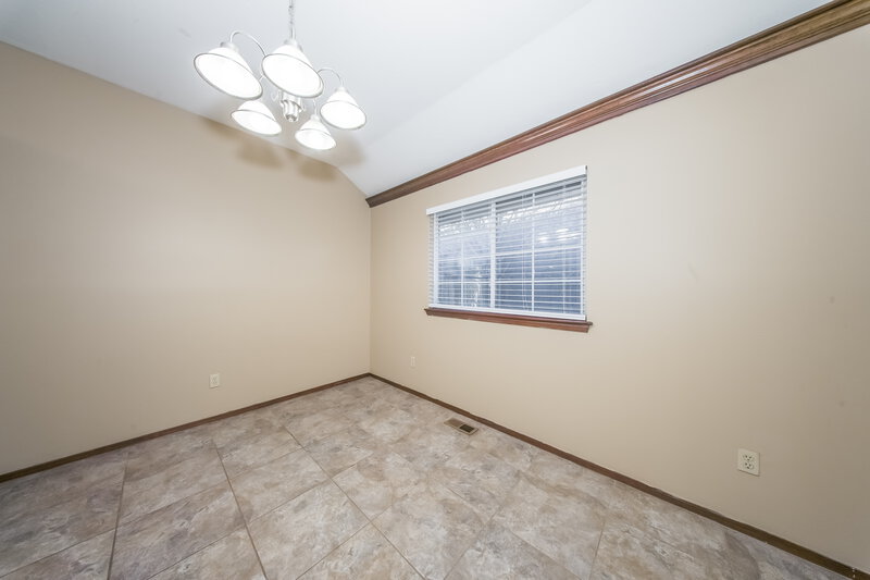 1,800/Mo, 11840 SW 3rd Terrace Yukon, OK 73099 Dining Room View