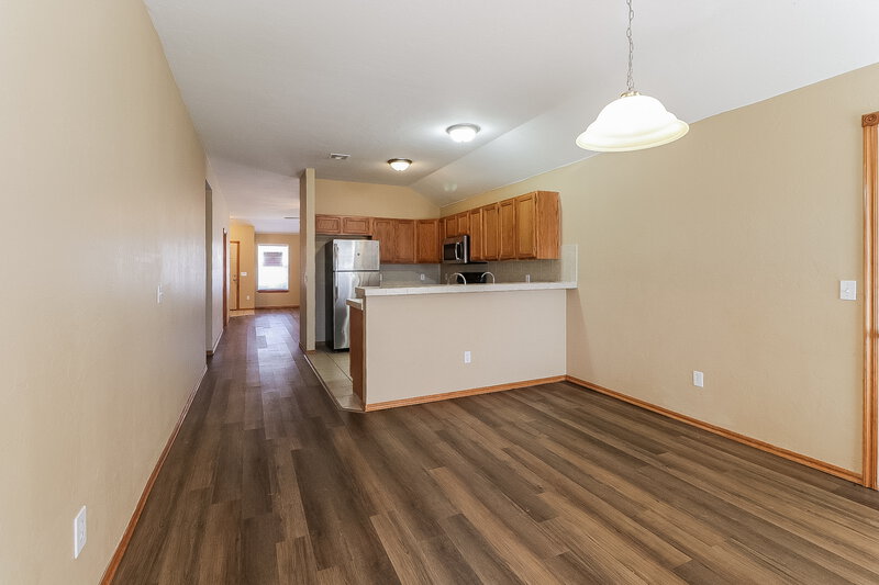 2,180/Mo, 2032 Turner Dr Oklahoma City, OK 73110 Dining Room View 2