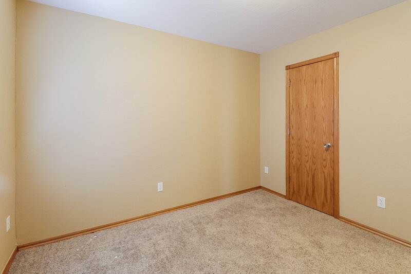 2,180/Mo, 2032 Turner Dr Oklahoma City, OK 73110 Bedroom View 3