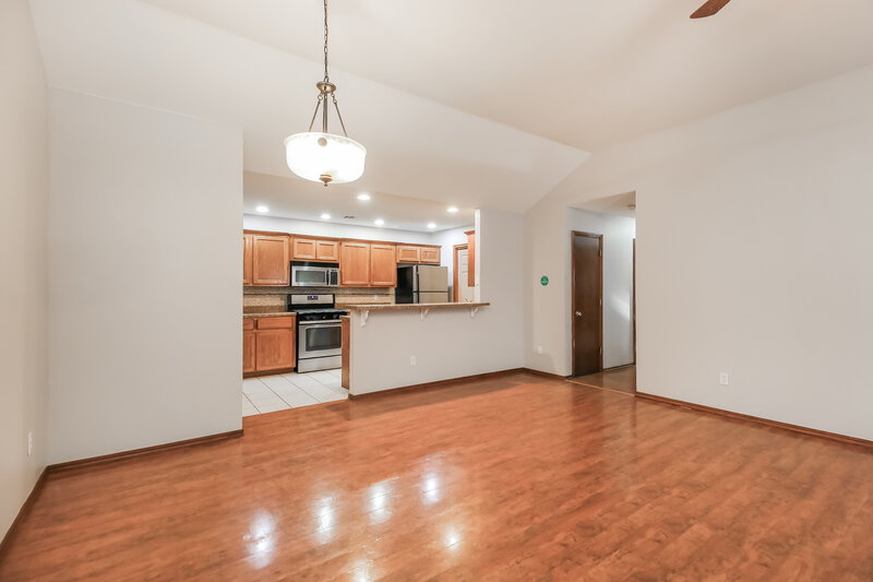 1,395/Mo, 2429 Cherry Ln Midwest City, OK 73130 Dining Room View