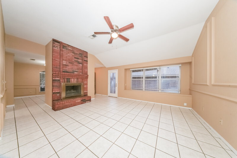 1,415/Mo, 9109 Orchard Blvd Midwest City, OK 73130 Living Room View