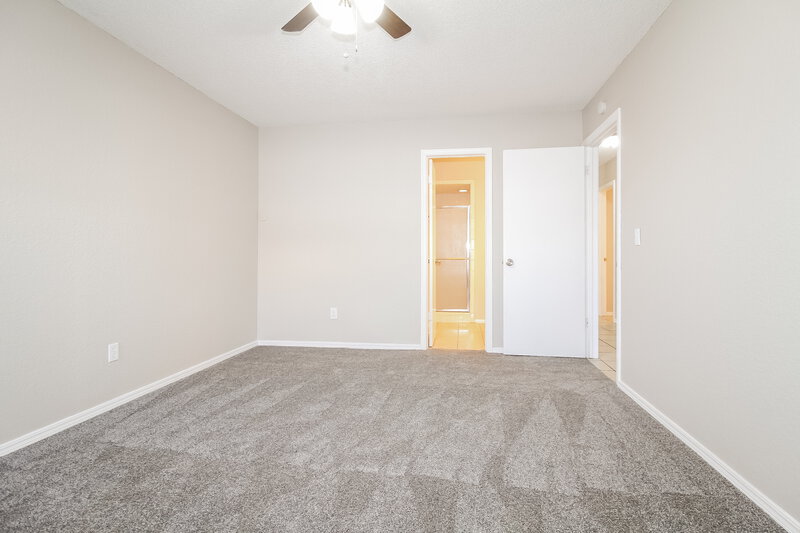 1,200/Mo, 10321 Koch Dr Oklahoma City, OK 73130 Main Bedroom View 2