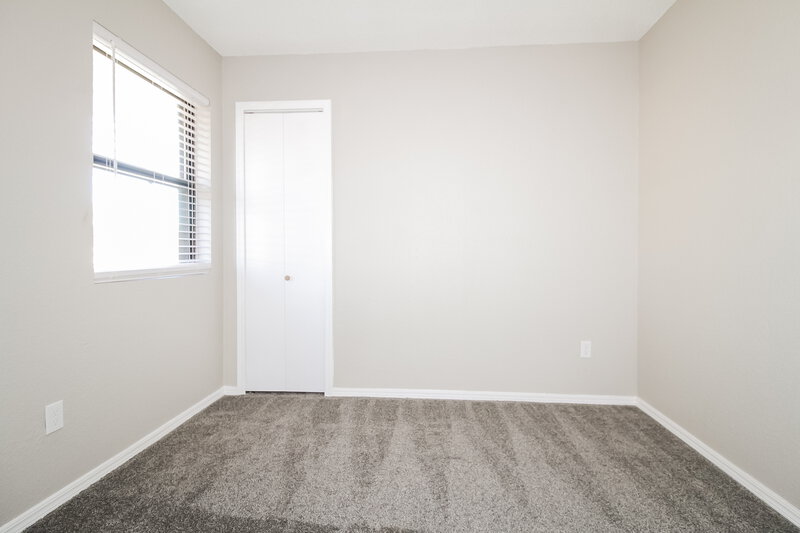 1,200/Mo, 10321 Koch Dr Oklahoma City, OK 73130 Bedroom View 3