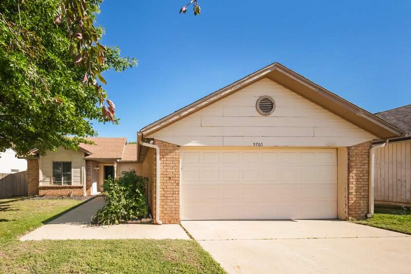 1,425/Mo, 9705 Oaktree Terrace Midwest City, OK 73130 External View