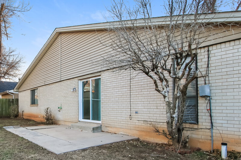 1,585/Mo, 8916 Northridge Terrace Oklahoma City, OK 73132 Rear View