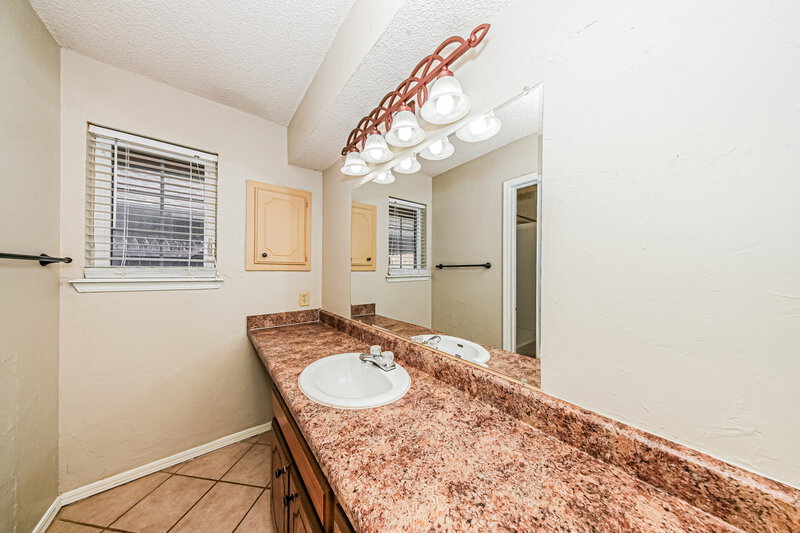 1,600/Mo, 8117 Turtle Dove Dr Oklahoma City, OK 73132 Misc View 12