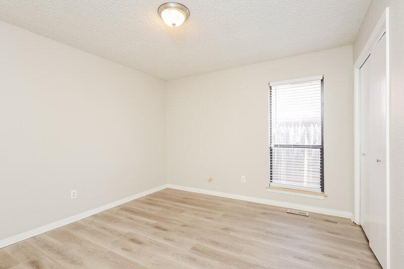 1,830/Mo, 8117 NW 81st St Oklahoma City, OK 73132 Bedroom View
