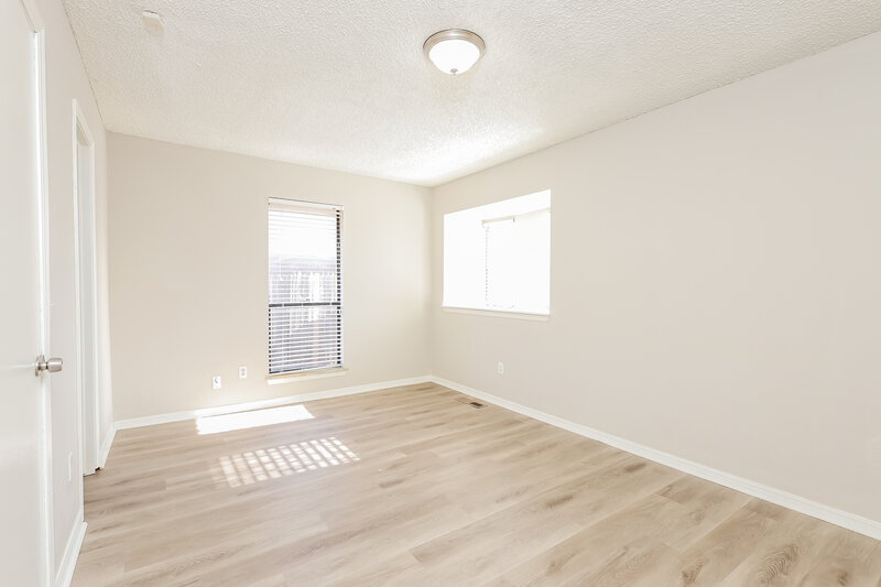 1,830/Mo, 8117 NW 81st St Oklahoma City, OK 73132 Bedroom View 2