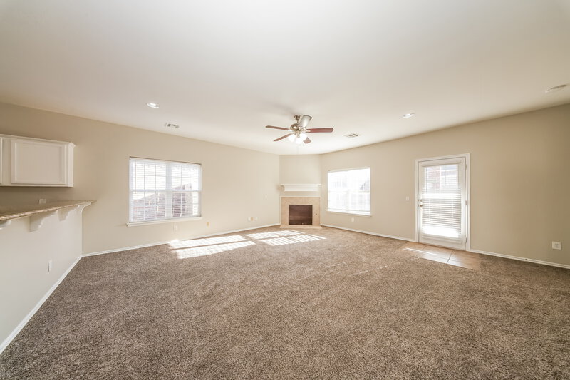 1,510/Mo, 7000 Old Glory Ln Oklahoma City, OK 73135 Living Room View 2